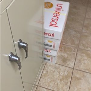 Meet your Posher, Dakota